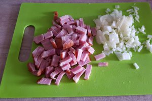 Tagliatelle cu sunculita taraneasca si sos de smantana