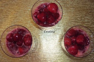 Capsuni cu sirop