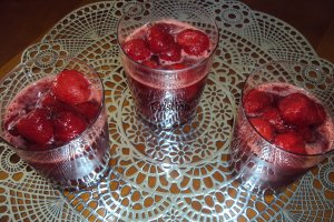 Capsuni cu sirop