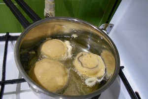 Ciuperci Champignon, pane
