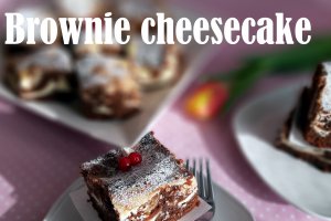 Desert brownie cheesecake