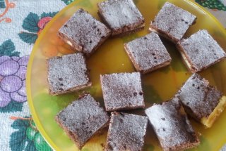Desert budincuta in foi fragede