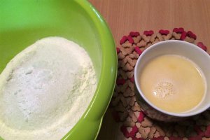 Desert gogosi din gris cu ciocolata