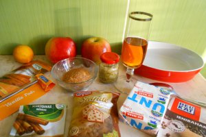Desert mere coapte in cuptor, cu stafide si inghetata