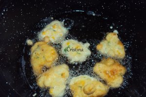 Aperitiv gogosi cu porumb
