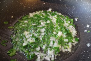 Supa crema de urzici cu leurda