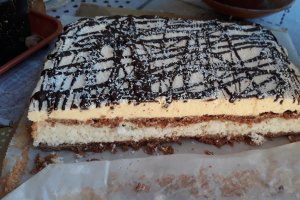 Desert prajitura cu nuca de cocos si crema de vanilie