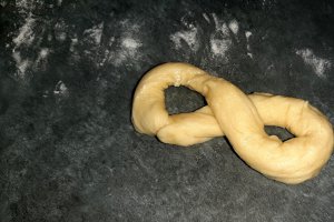 Mucenici cu aluat de cozonac - reteta imbunatatita