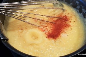 Mamaliga cu parmezan, paprika si marar