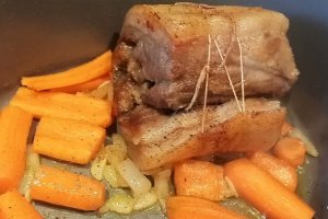 Piept de porc cu fasole boabe