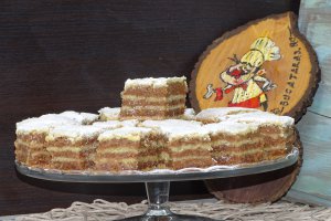Desert placinta in straturi, de post