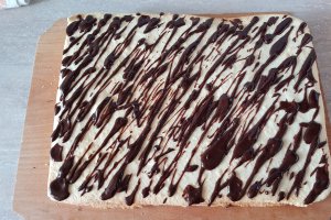 Desert prajitura cu foi si crema de lapte cu aroma de lamaie