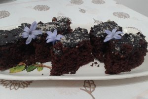 Desert negresa cu nuci si portocala