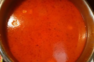 Gulas de porc cu legume