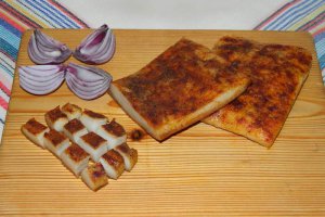 Slanina fiarta in moare cu piper si boia