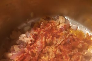 Tocanita cu ciuperci si legume