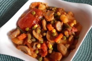 Tocanita cu ciuperci si legume
