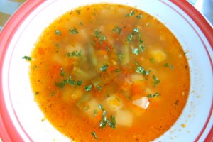 Supa de legume, cu crutoane