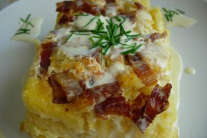 Mamaliguta cu branza si jumari