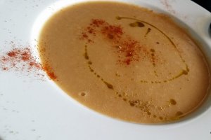 Supa crema de fasole fava uscata / Bissara (Maroc)