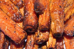 Morcovi caramelizati la cuptor