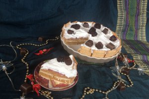 Desert tort cu crema de mere si frisca