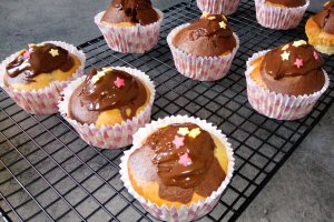 Desert muffins de post cu aroma de vanilie si cacao
