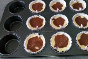 Desert muffins de post cu aroma de vanilie si cacao