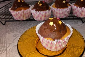 Desert muffins de post cu aroma de vanilie si cacao