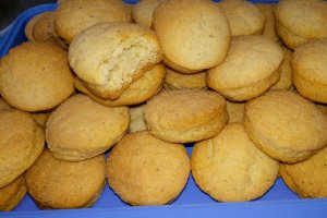 Desert biscuiti de post cu anason si vin alb