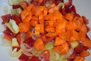 Ghiveci de legume cu orez fiert