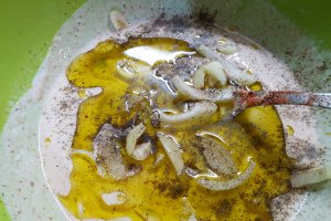Friptura de iepure marinat in iaurt