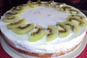 Desert tarta cu iaurt si kiwi