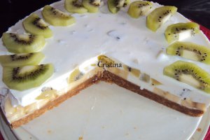 Desert tarta cu iaurt si kiwi