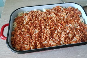 Paste cu carne tocata de porc, la cuptor