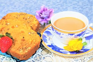 Desert chec cu fructe, nuci si cardamom - la masina de paine