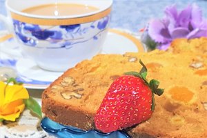 Desert chec cu fructe, nuci si cardamom - la masina de paine