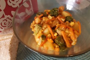 Mancare de cartofi si legume
