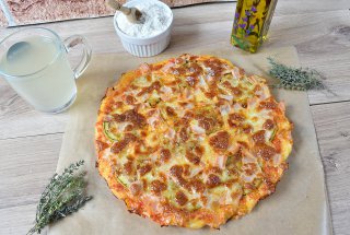 Pizza cu sunca si dovlecei