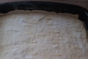Desert prajitura cu mere, budinca si foietaj