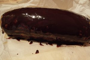 Desert cozonac de post cu suc de portocale si glazura de cacao