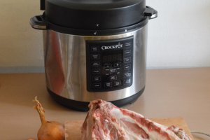 Supa de vitel la Multicooker-ul Crock-Pot Express cu gatire sub presiune