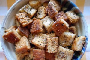 Crutoane picante, la cuptor