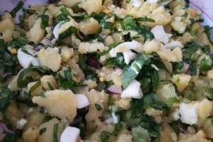 Salata de cartofi cu leurda