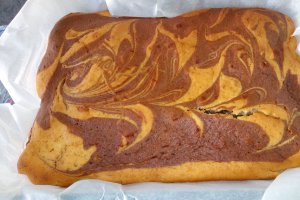 Desert prajitura marmorata, cu iaurt grecesc