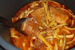 Pulpe de pasare cu fasole pastai la Multicooker-ul Crock-Pot Express cu gatire sub presiune