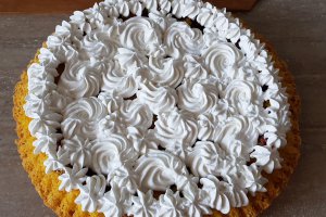 Desert tarta cu fructe de padure