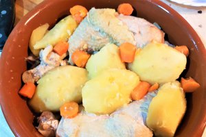 Pulpe de pui cu cartofi si fasole verde - la cuptor