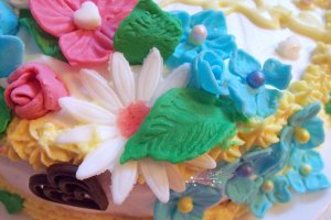 Desert tort cu flori