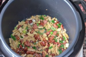 Rulada din piept de curcan, cu bacon si ciuperci, la Multicooker Crock-Pot Express cu gatire sub presiune